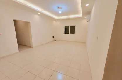 Apartment - 3 Bedrooms - 3 Bathrooms for rent in Fereej Kulaib - Doha
