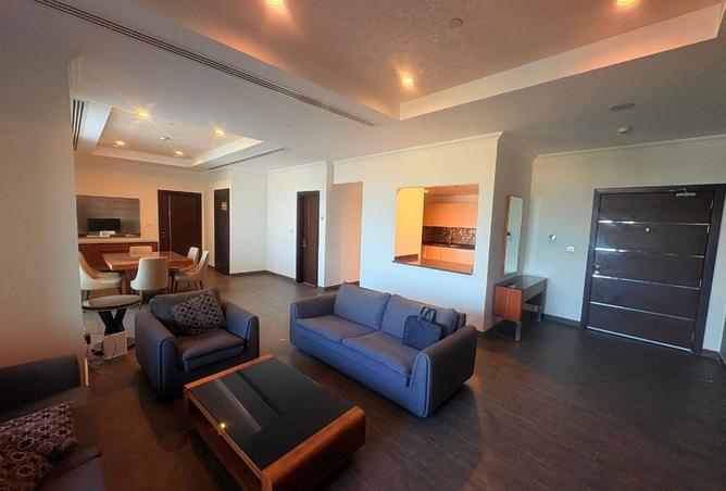 1002408 - Property Image 2