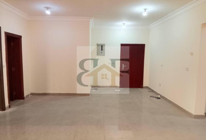 985192 - Property Image 2
