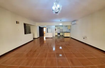 Apartment - 3 Bedrooms - 2 Bathrooms for rent in Old Airport Road - Old Airport Road - Doha