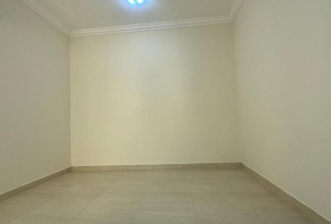 956960 - Property Image 3
