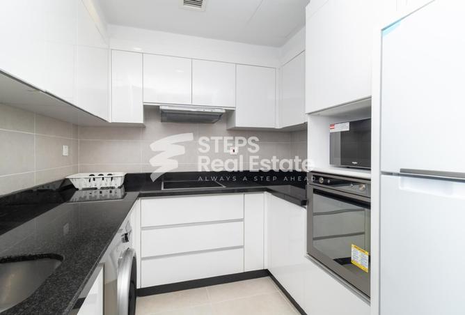 944163 - Property Image 2