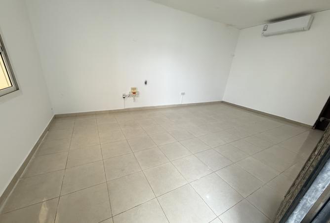 994255 - Property Image 2