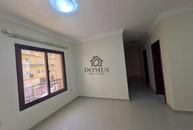 942844 - Property Image 2