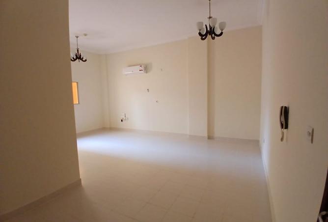 995646 - Property Image 2