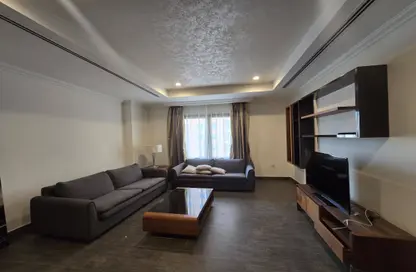 Apartment - 1 Bedroom - 2 Bathrooms for rent in East Porto Drive - Porto Arabia - The Pearl Island - Doha