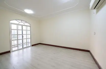 Apartment - 2 Bedrooms - 3 Bathrooms for rent in Fereej Bin Mahmoud North - Fereej Bin Mahmoud - Doha