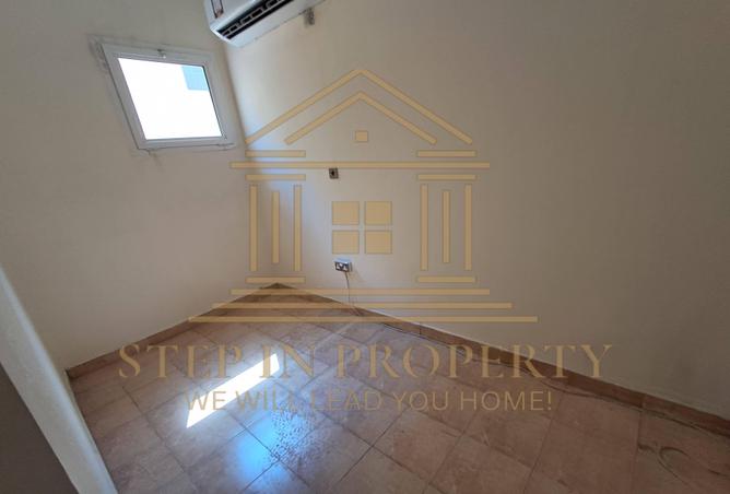 981829 - Property Image 3