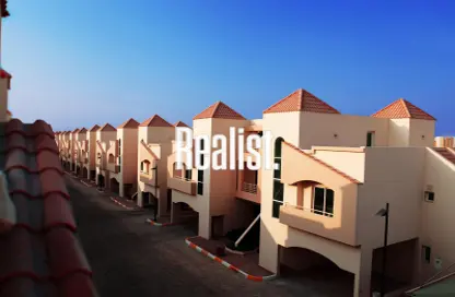 فيلا - 4 غرف نوم - 5 حمامات للايجار في واي فيلدج - ابو سدرة - الريان - الدوحة