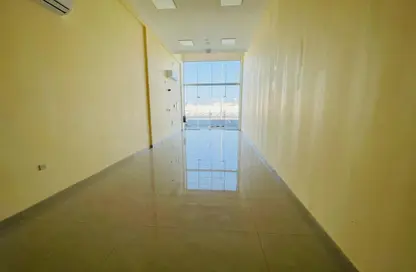 محل تجاري - استوديو - 1 حمام للايجار في بناية مدينة خيلفه 58 - مدينة خليفة جنوب - مدينة خليفة - الدوحة