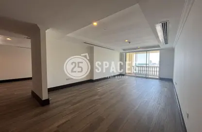 Apartment - 1 Bedroom - 2 Bathrooms for rent in Viva East - Viva Bahriyah - The Pearl Island - Doha