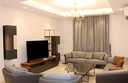 Villa - 4 Bedrooms - 5 Bathrooms for rent in Al Nuaija Street - Al Nuaija - Doha
