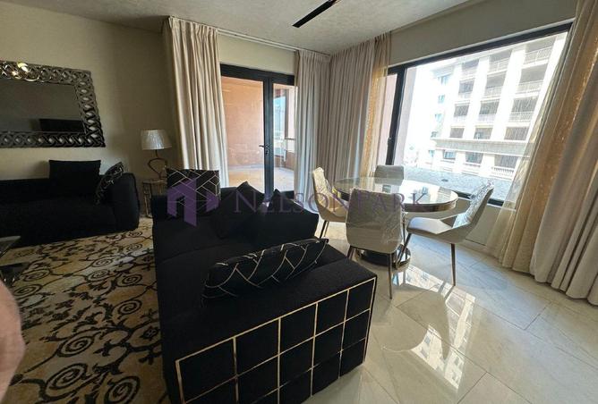 932002 - Property Image 3