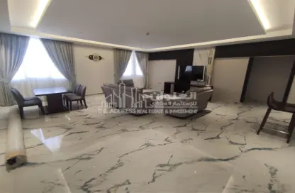Living Room image for: Apartment - 2 Bedrooms - 2 Bathrooms for rent in Asim Bin Omar Street - Al Mansoura - Doha, Image 1