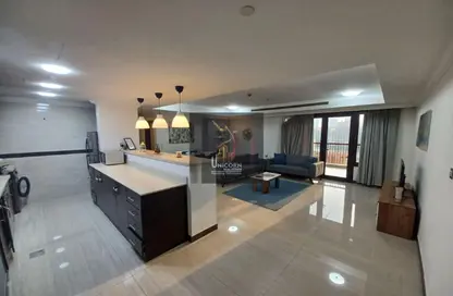 Apartment - 2 Bedrooms - 2 Bathrooms for rent in West Porto Drive - Porto Arabia - The Pearl Island - Doha