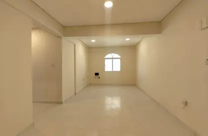 Apartment - 2 Bedrooms - 2 Bathrooms for rent in Muntazah 7 - Al Muntazah - Doha