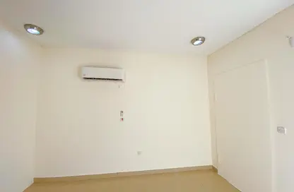 Apartment - 1 Bedroom - 1 Bathroom for rent in Muaither Area - Al Rayyan - Doha