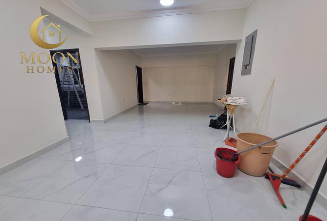 981142 - Property Image 2