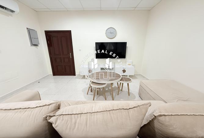 971902 - Property Image 2