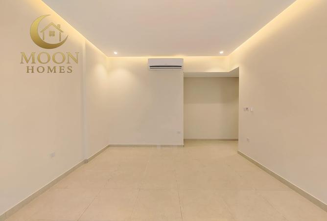 953565 - Property Image 3