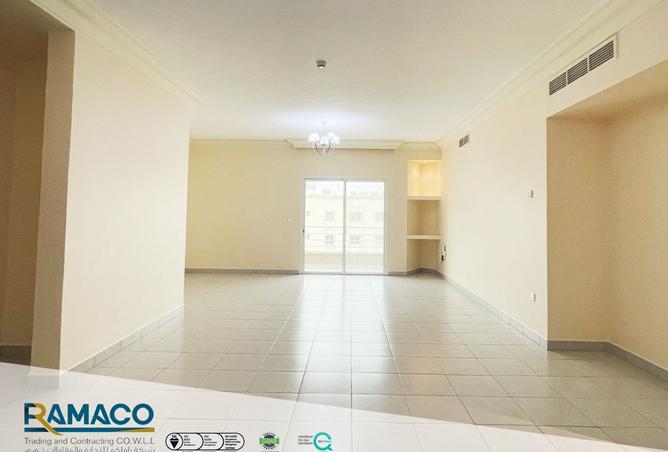 889961 - Property Main Image