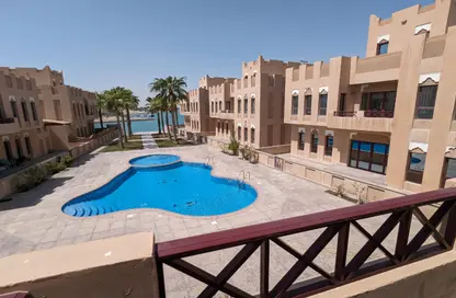 مجمع سكني - 6 غرف نوم - 7 حمامات للايجار في شارع بحيرة الخليج الغربي - بحيرة وست لاجون - الدوحة