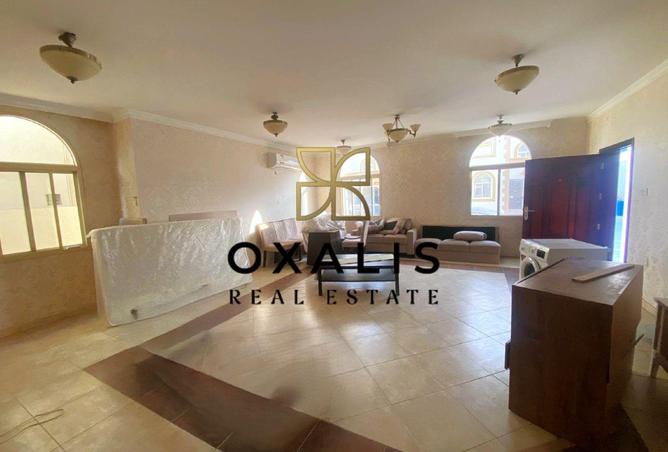 1008412 - Property Image 3