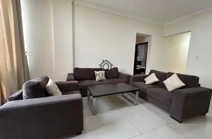 Apartment - 2 Bedrooms - 2 Bathrooms for rent in Thabit Bin Zaid Street - Al Mansoura - Doha