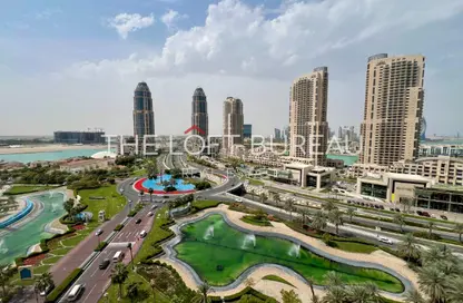 شقة - 2 غرف نوم - 3 حمامات للايجار في طريق بورتو الغربي - بورتو أرابيا - جزيرة اللؤلؤة - الدوحة