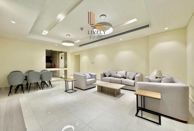 988709 - Property Image 2