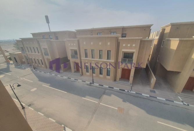 975358 - Property Image 3