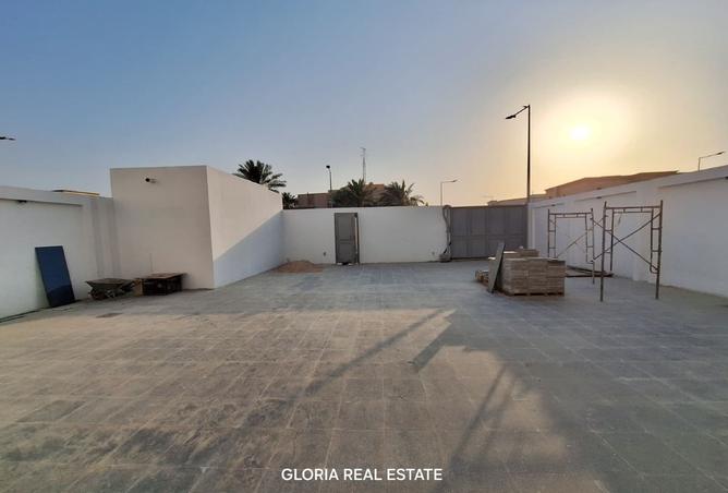 996731 - Property Image 2