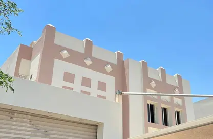 Villa - 5 Bedrooms - 6 Bathrooms for rent in Izghawa - Izghawa - Doha