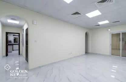 شقة - 2 غرف نوم - 2 حمامات للايجار في ريجنسي ريزيدنس فوكس هيلز 1 - الوسيل