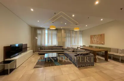 Apartment - 3 Bedrooms - 3 Bathrooms for rent in Anas Street - Fereej Bin Mahmoud North - Fereej Bin Mahmoud - Doha