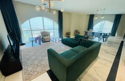 Apartment - 3 Bedrooms - 5 Bathrooms for rent in Floresta Gardens - Floresta Gardens - The Pearl Island - Doha