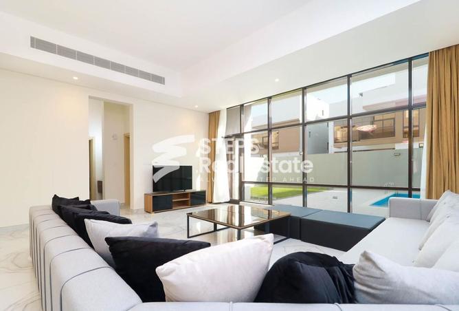 934074 - Property Image 2