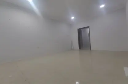 شقة - 2 غرف نوم - 2 حمامات للايجار في مدينة خليفة جنوب - مدينة خليفة - الدوحة
