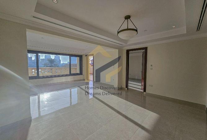 964978 - Property Image 2
