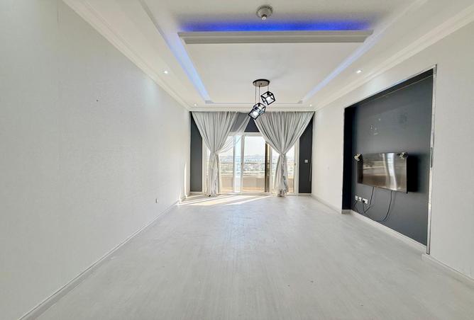 1008343 - Property Image 2