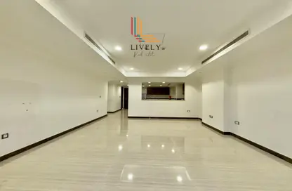 Apartment - 2 Bedrooms - 2 Bathrooms for rent in East Porto Drive - Porto Arabia - The Pearl Island - Doha