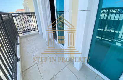 Apartment - 2 Bedrooms - 3 Bathrooms for rent in Giardino Village - The Pearl Island - Doha