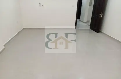 شقة - 2 غرف نوم - 2 حمامات للايجار في شارع النصر - النصر - الدوحة