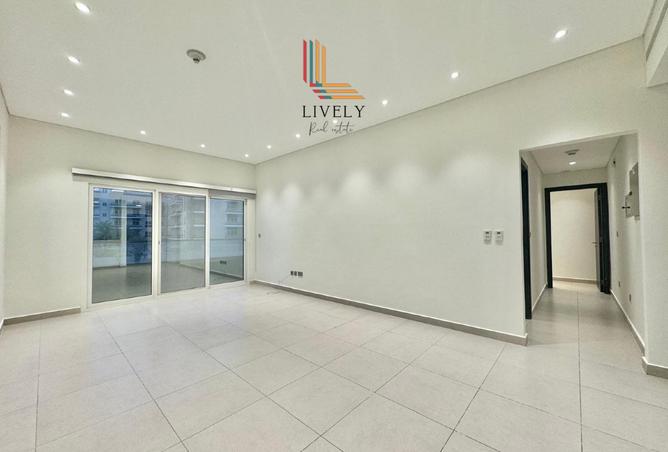 940836 - Property Image 2