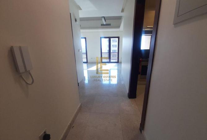 904539 - Property Image 2