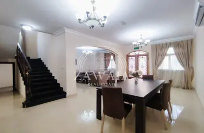 Villa - 5 Bedrooms - 4 Bathrooms for rent in Ain Khaled Villas - Ain Khaled - Doha