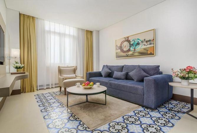 832716 - Property Image 3