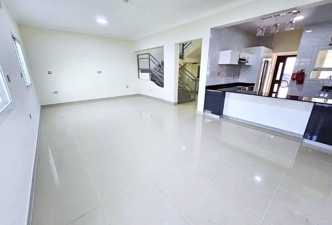 1004052 - Property Image 3