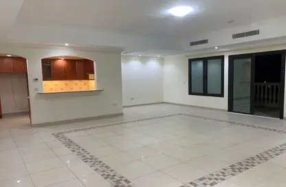 Apartment - 3 Bedrooms - 4 Bathrooms for rent in Jumanah Tower 29 - Porto Arabia - The Pearl Island - Doha