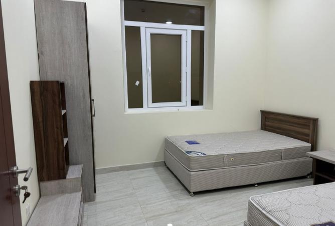 982833 - Property Image 3